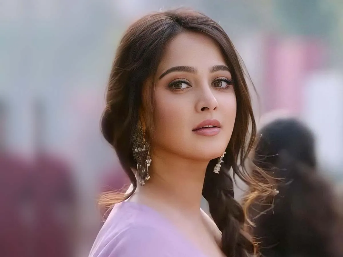 Anushka Shetty Hot Pics