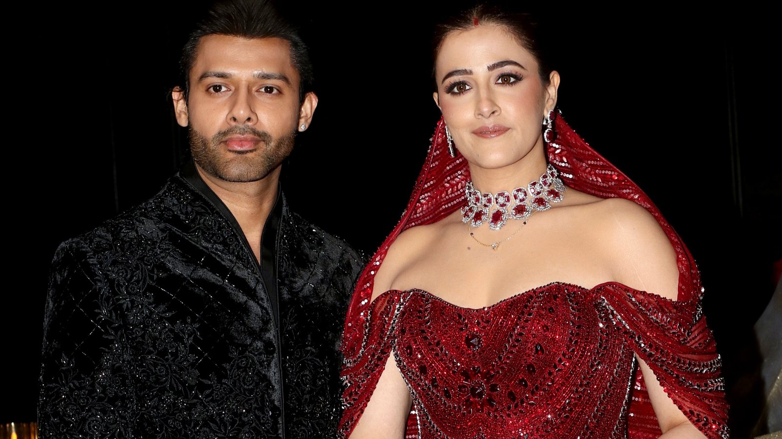 Nupur Sanon Hot Pics